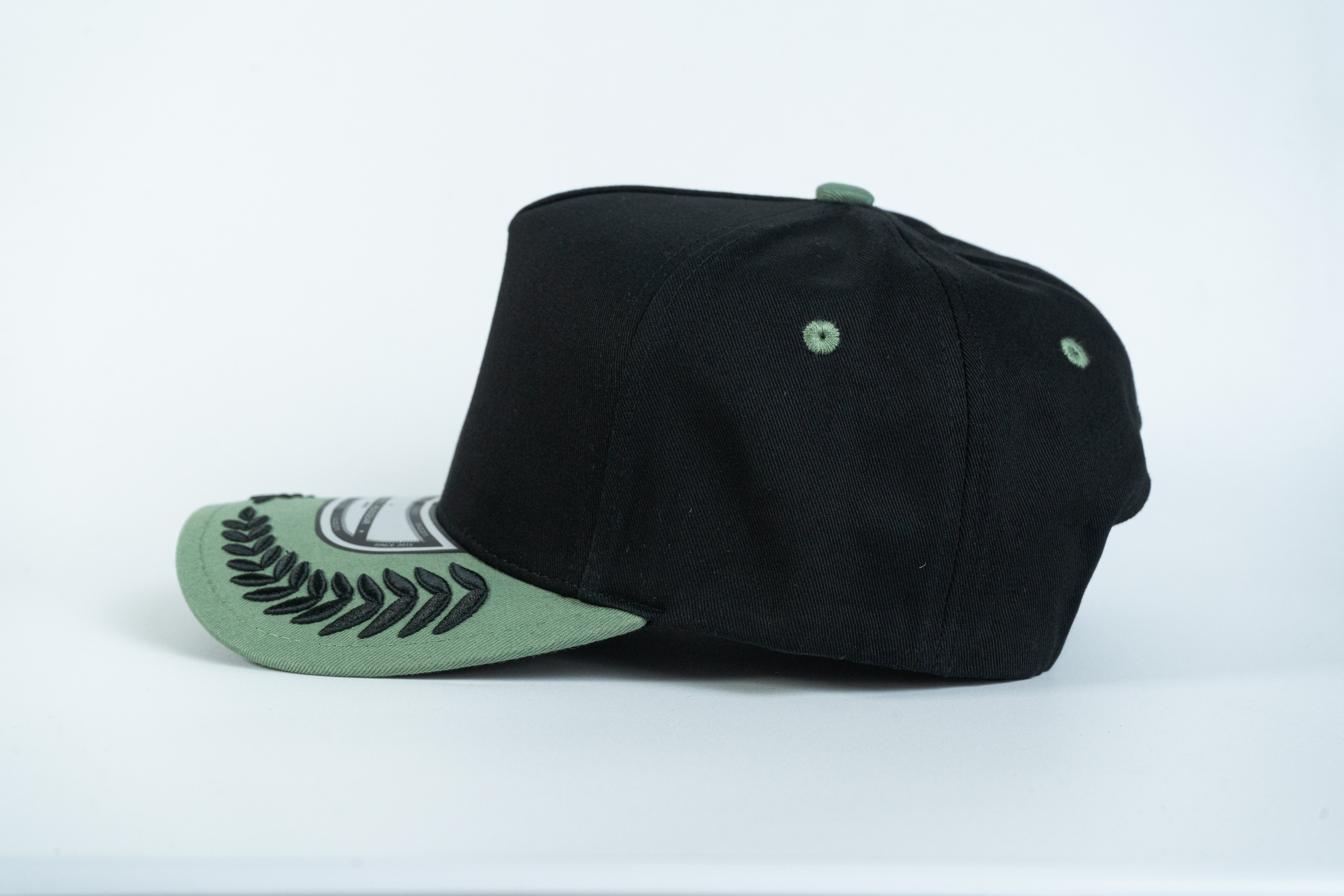 LAUREL GREEN/BLACK| NISSI